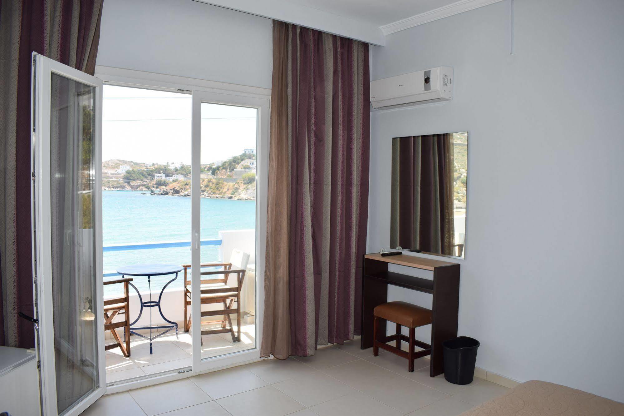 Vari Beach Hotel Exterior photo